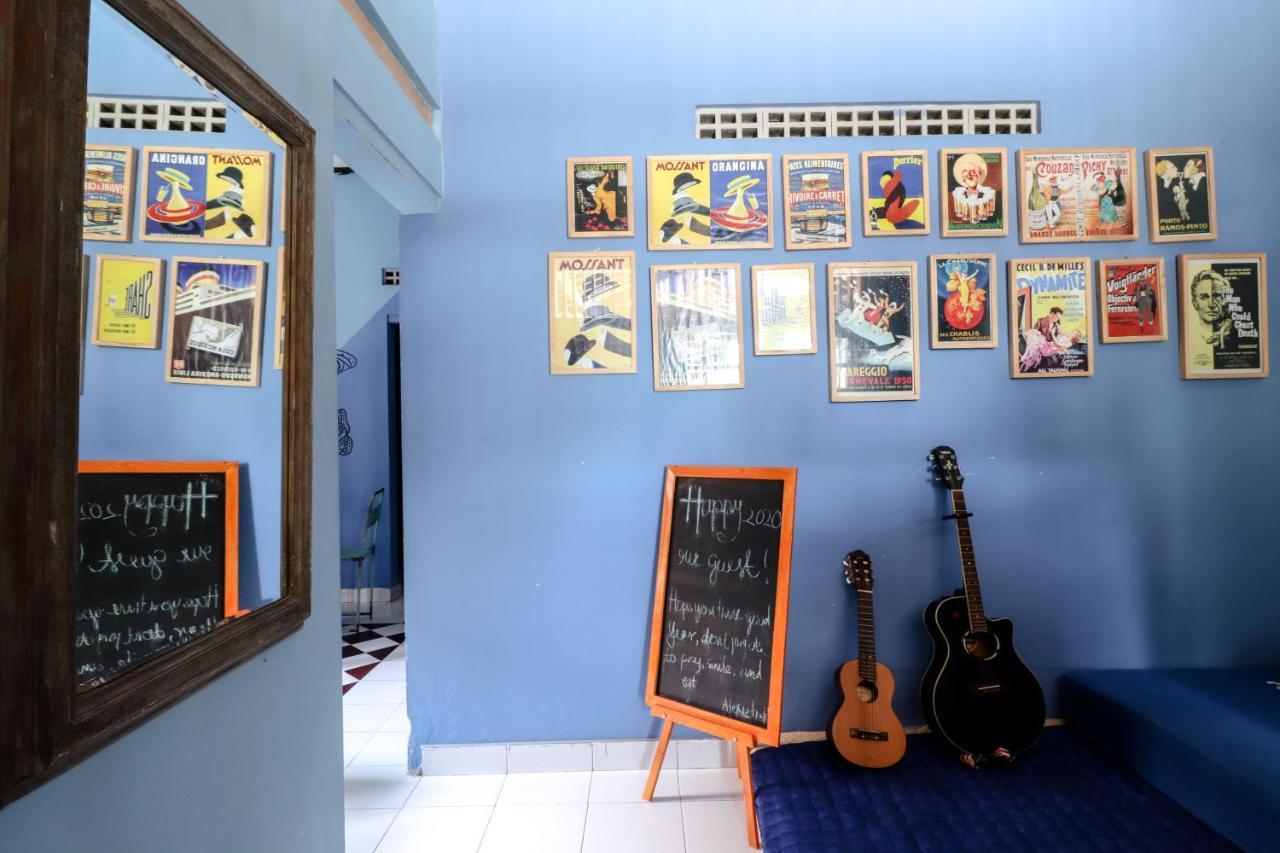 Alexiz Hostel Yogyakarta Eksteriør billede